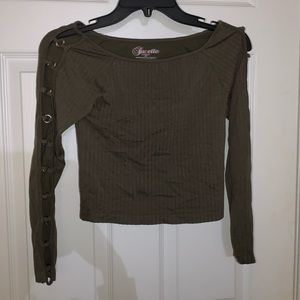 Dark green long sleeved crop top!